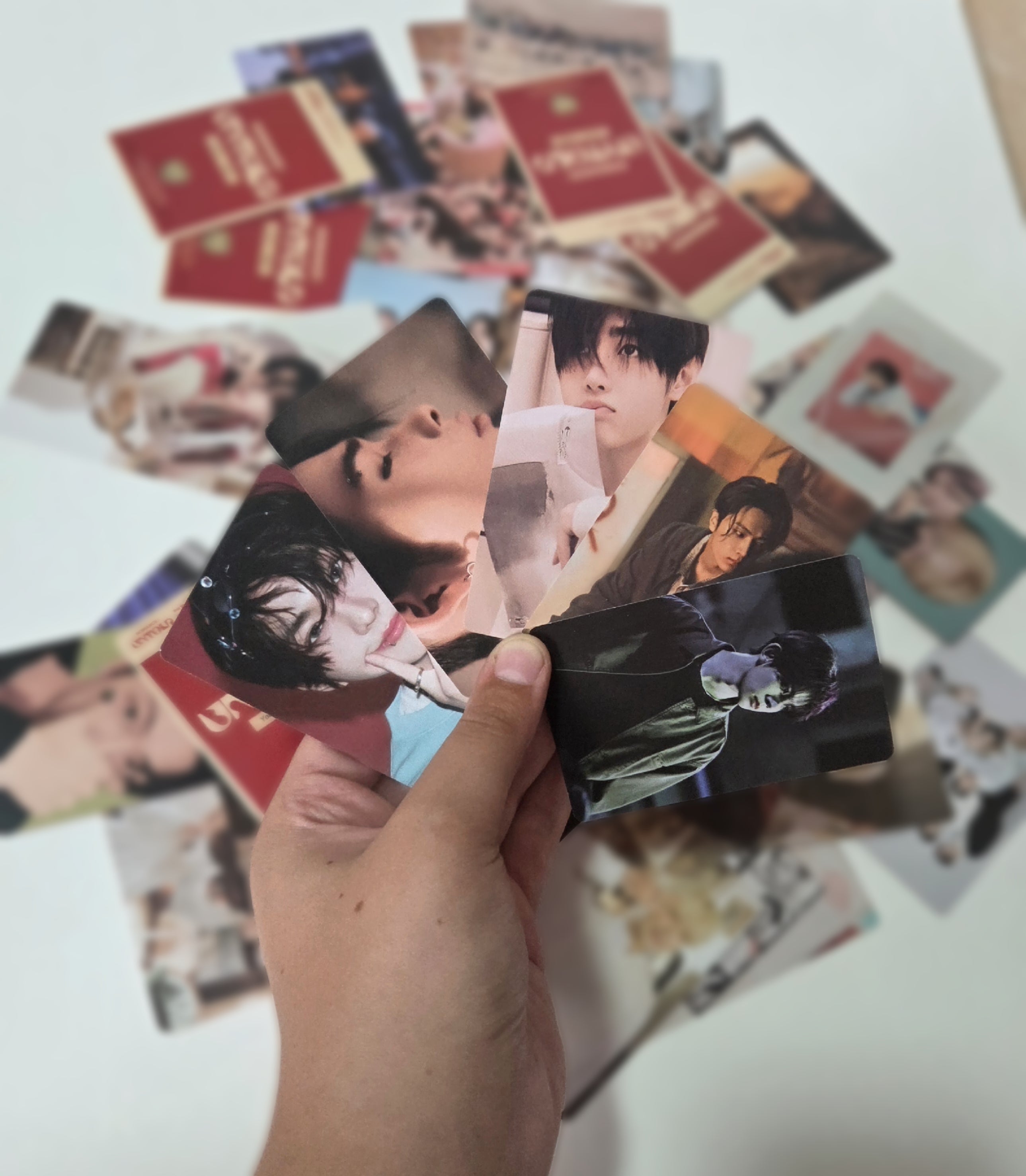 Enhypen Romance Untold – 5 Random Photocards (OT7 Mystery Pack)
