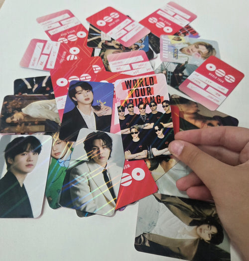 BTS ARIRANG – 5 Random Photocards (Mystery Pack)