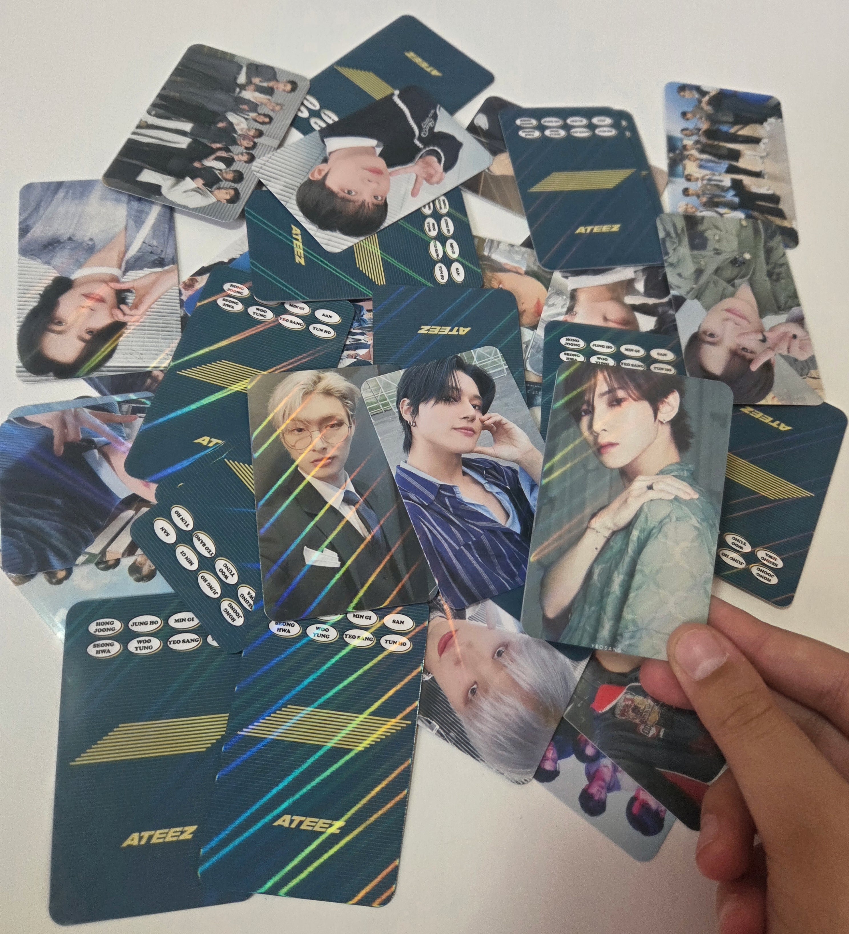 ATEEZ Golden Hour Photocard Pack – 5 Random Cards (OT8 Mix)